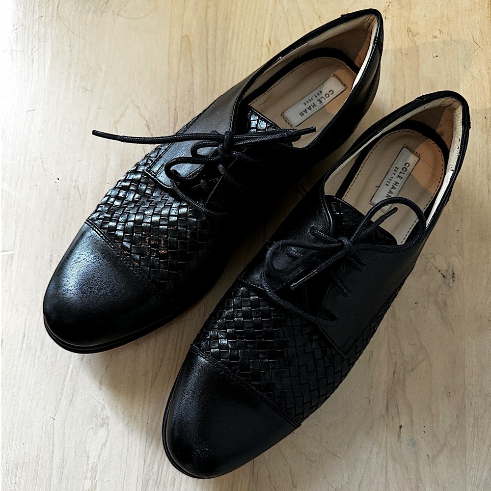 COLE HAAN Leather Oxfords
